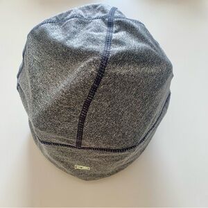 Champion C9 Performance Beanie in Heathered Gray